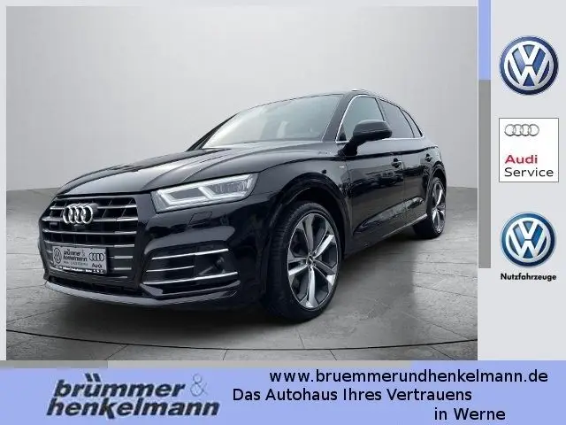 Photo 1 : Audi Q5 2020 Hybrid