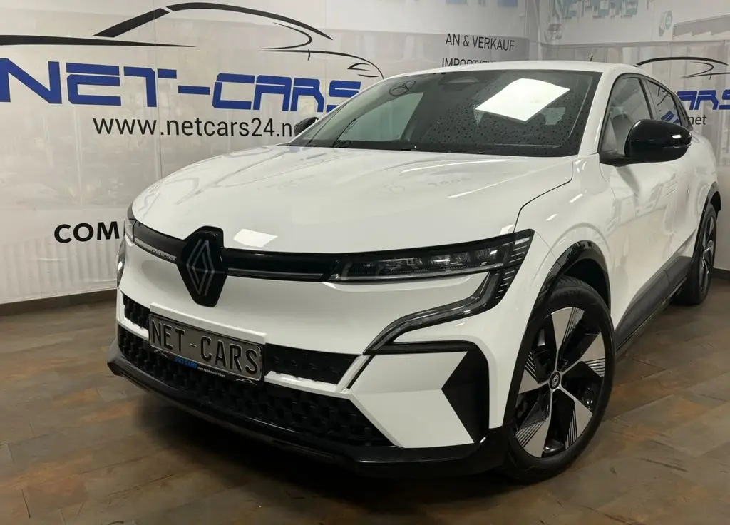 Photo 1 : Renault Megane 2022 Non renseigné