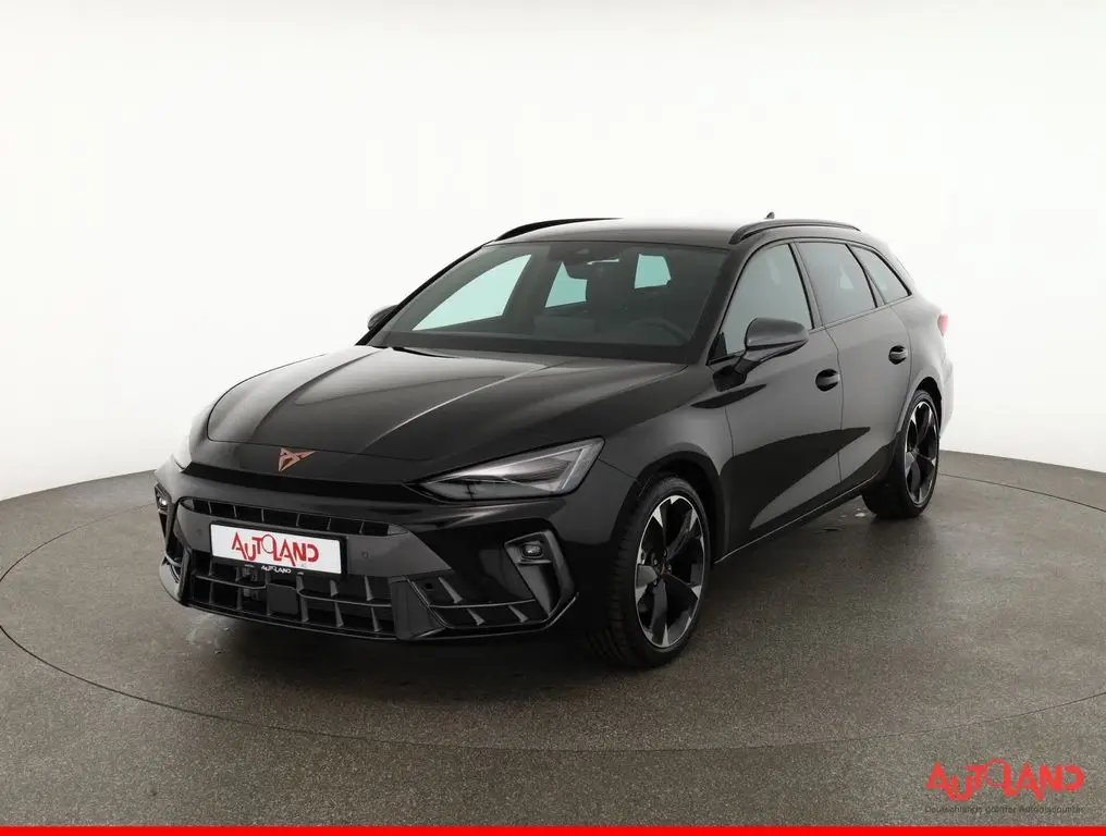 Photo 1 : Cupra Leon 2024 Petrol