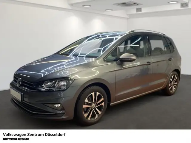 Photo 1 : Volkswagen Golf 2020 Petrol