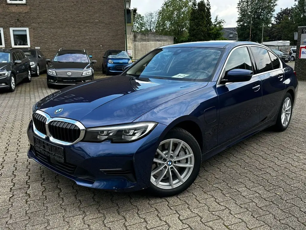 Photo 1 : Bmw Serie 3 2019 Hybride