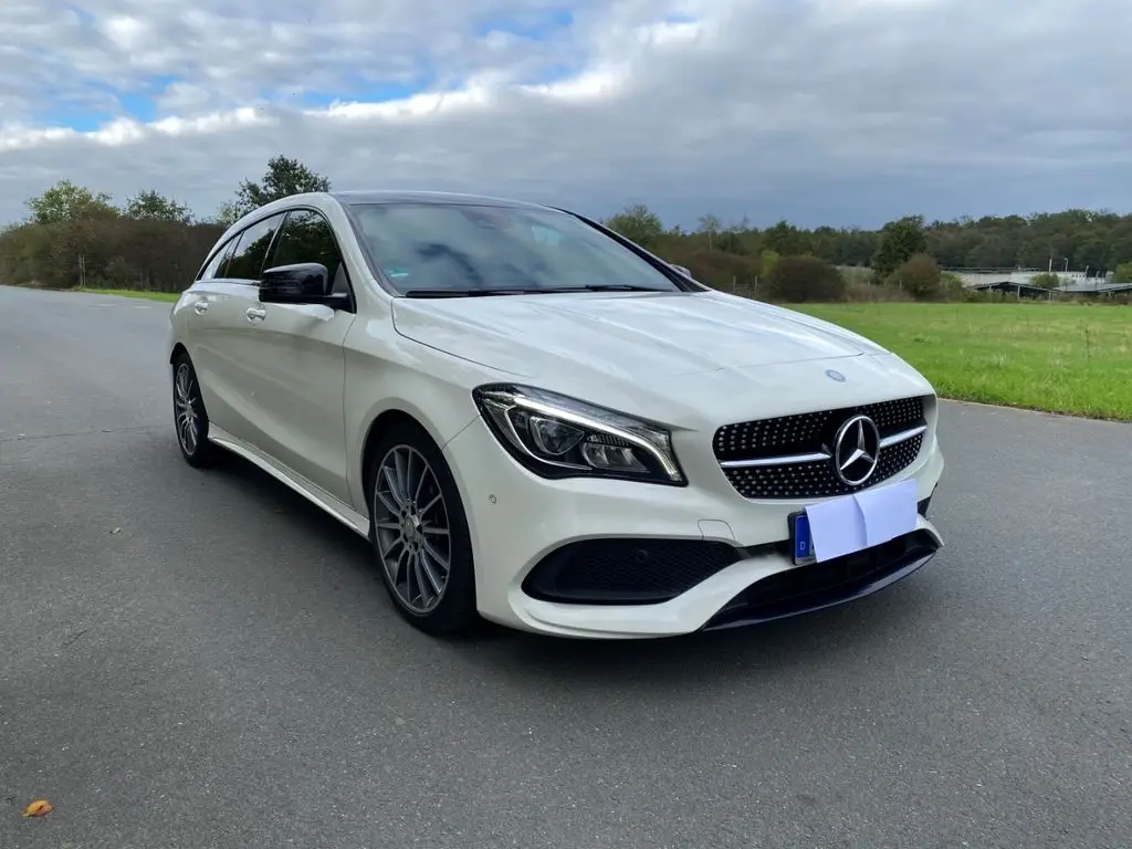 Photo 1 : Mercedes-benz Classe Cla 2017 Petrol