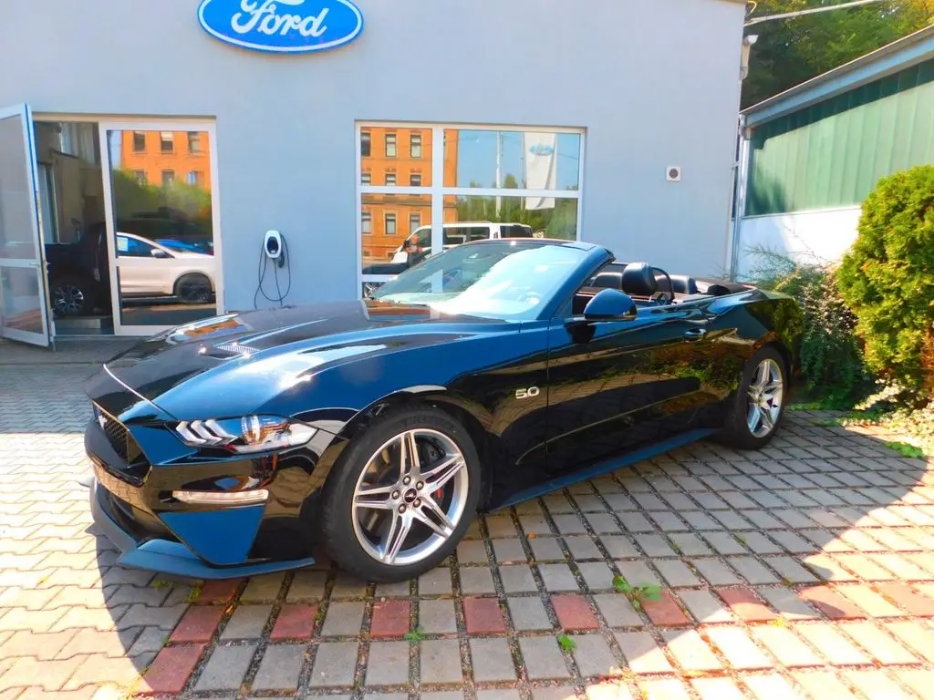 Photo 1 : Ford Mustang 2020 Petrol