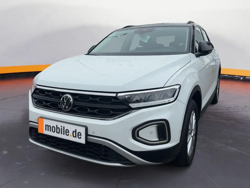 Photo 1 : Volkswagen T-roc 2023 Petrol