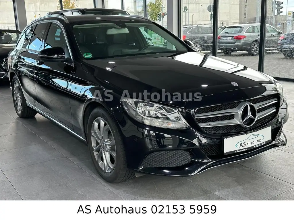 Photo 1 : Mercedes-benz Classe C 2016 Petrol