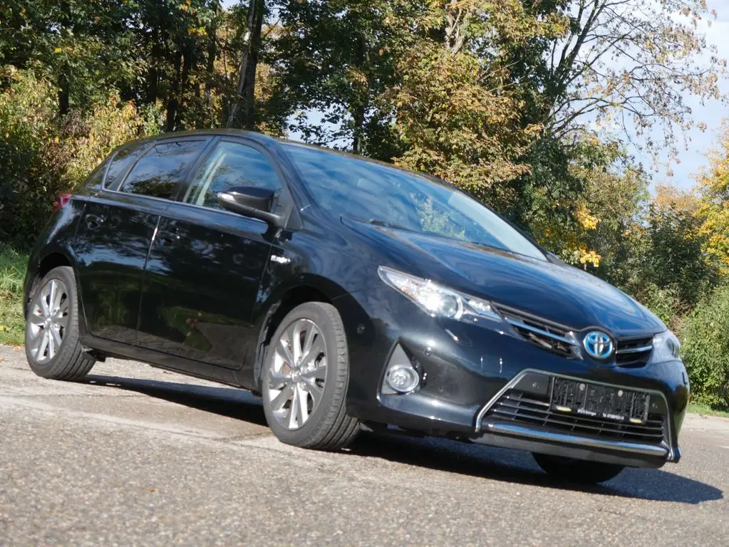 Photo 1 : Toyota Auris 2015 Hybride