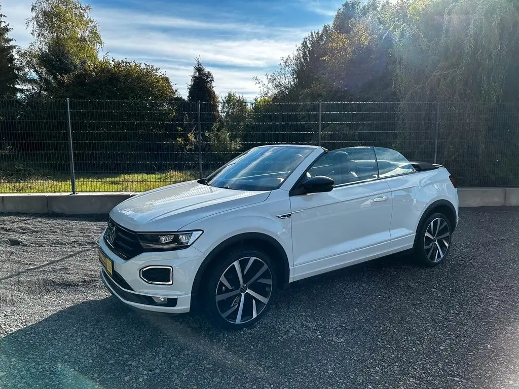 Photo 1 : Volkswagen T-roc 2021 Essence