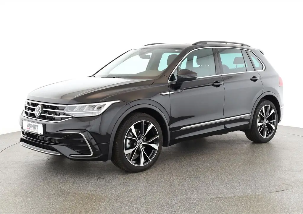 Photo 1 : Volkswagen Tiguan 2024 Essence