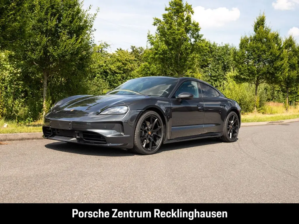 Photo 1 : Porsche Taycan 2024 Non renseigné