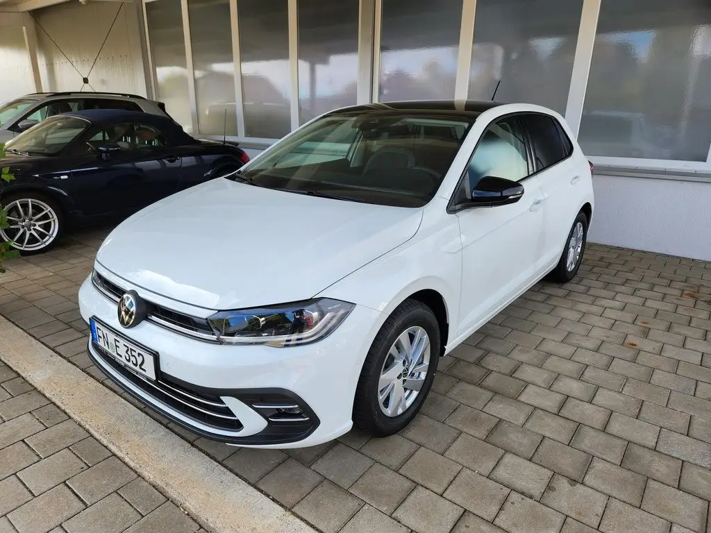 Photo 1 : Volkswagen Polo 2024 Petrol