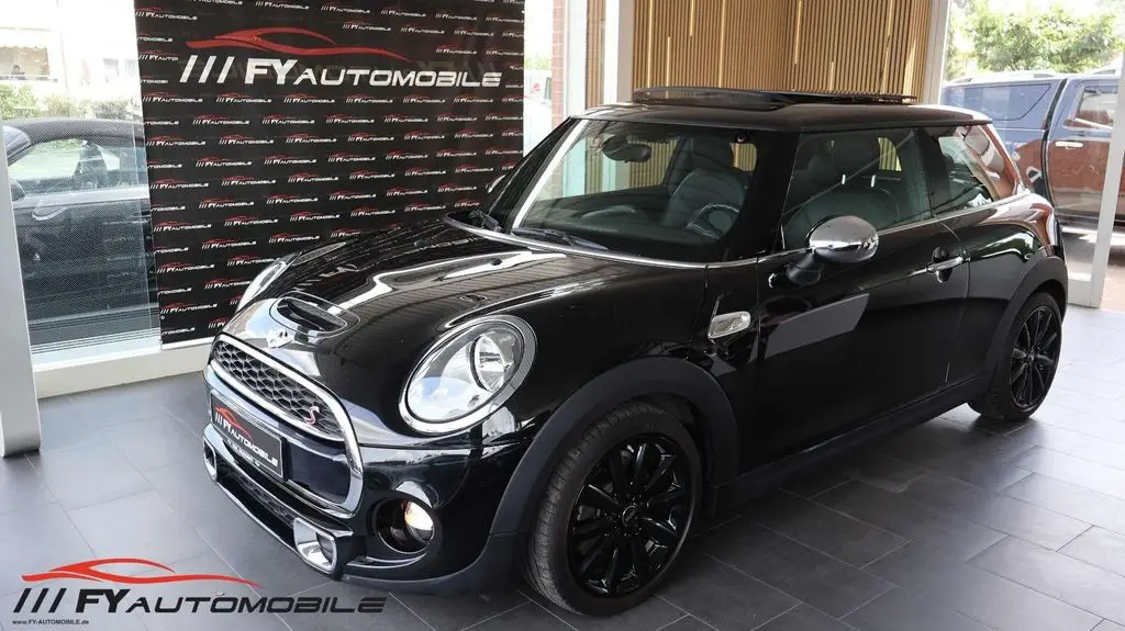 Photo 1 : Mini Cooper 2015 Petrol