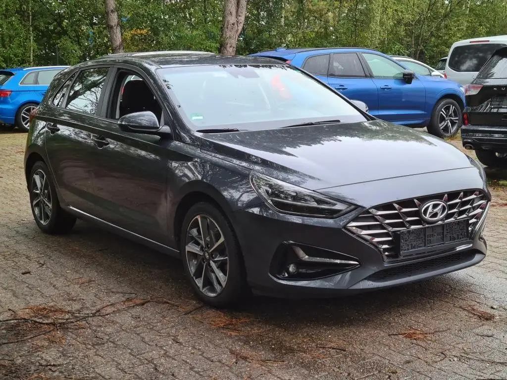 Photo 1 : Hyundai I30 2022 Petrol