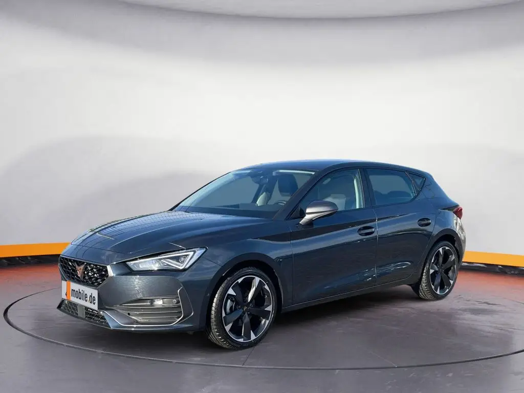 Photo 1 : Cupra Leon 2024 Petrol