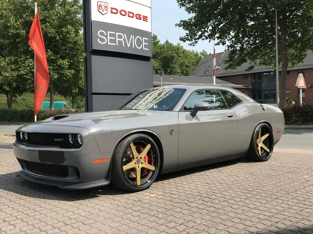 Photo 1 : Dodge Challenger 2017 Petrol