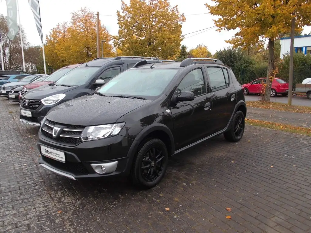 Photo 1 : Dacia Sandero 2015 Petrol