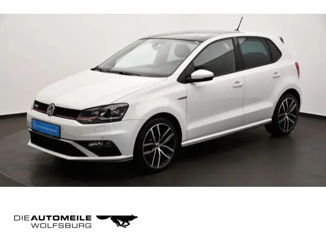 Photo 1 : Volkswagen Polo 2017 Petrol