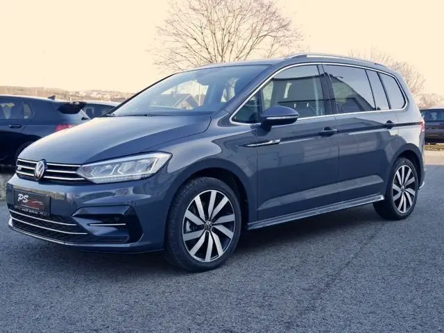 Photo 1 : Volkswagen Touran 2023 Petrol