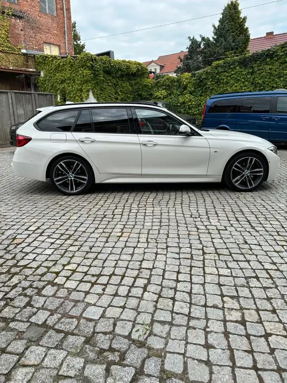 Photo 1 : Bmw Serie 3 2019 Diesel