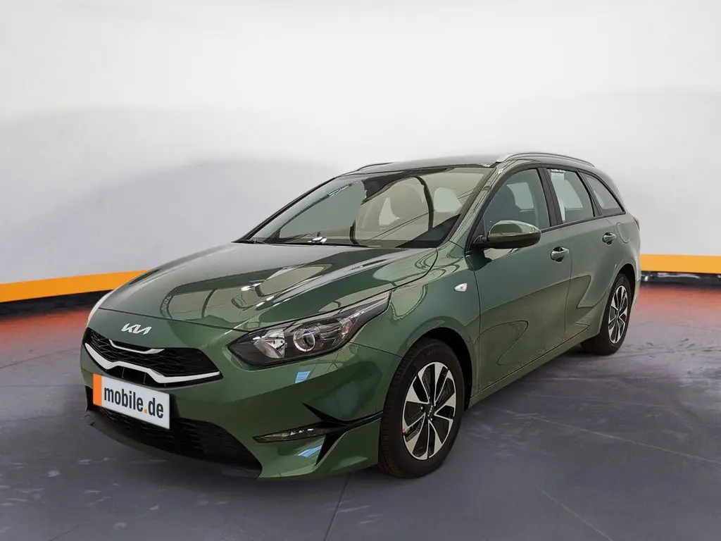 Photo 1 : Kia Ceed 2024 Petrol