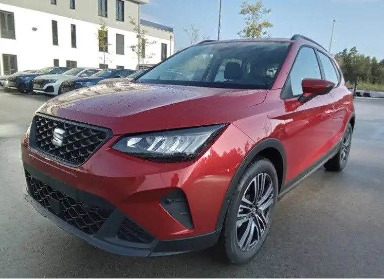 Photo 1 : Seat Arona 2024 Petrol