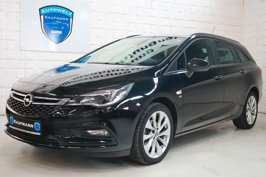 Photo 1 : Opel Astra 2019 Essence