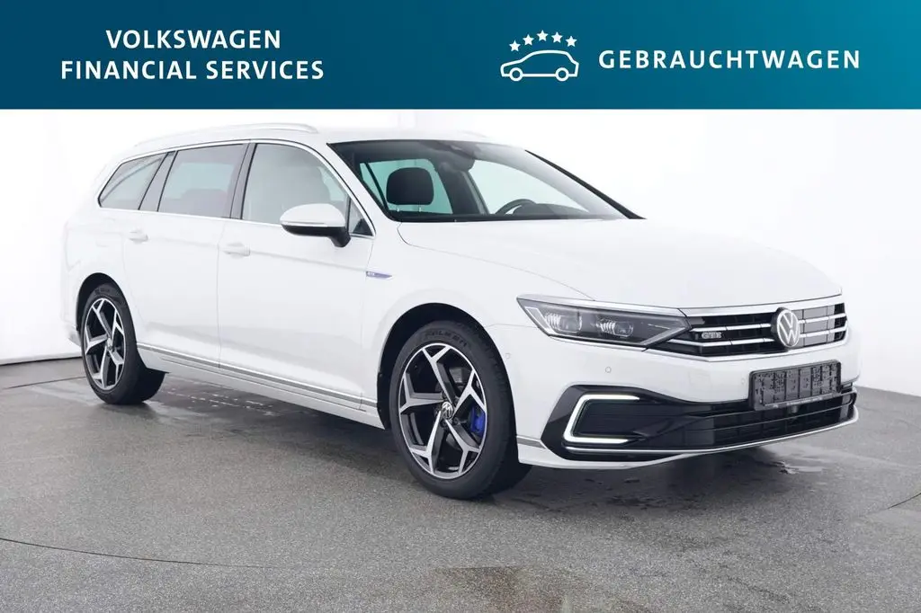 Photo 1 : Volkswagen Passat 2021 Hybrid