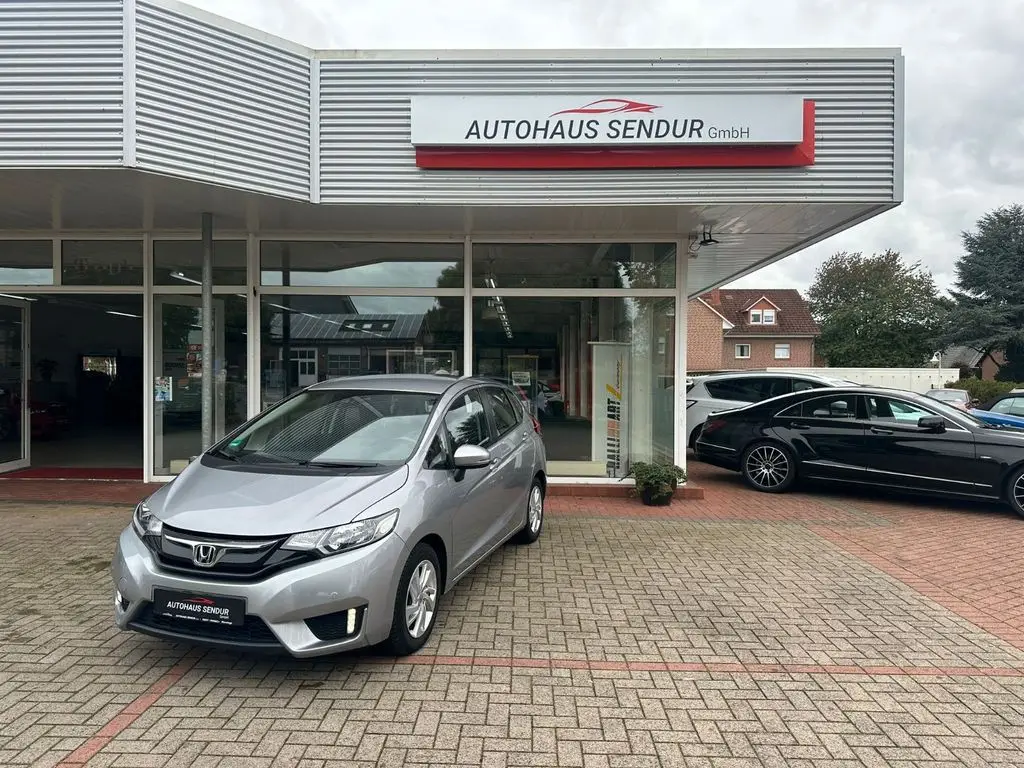 Photo 1 : Honda Jazz 2017 Petrol