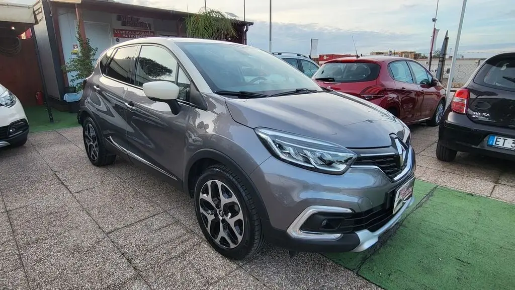 Photo 1 : Renault Captur 2019 Diesel