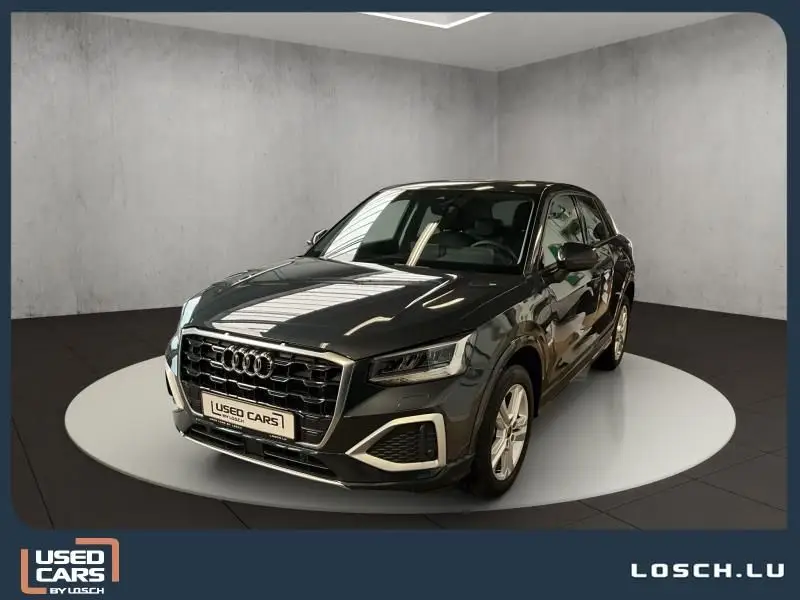 Photo 1 : Audi Q2 2023 Petrol