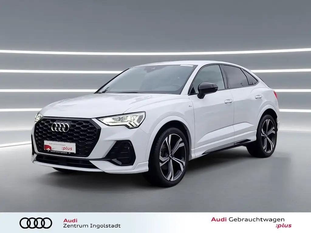 Photo 1 : Audi Q3 2020 Essence