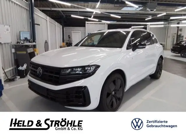 Photo 1 : Volkswagen Touareg 2023 Hybrid