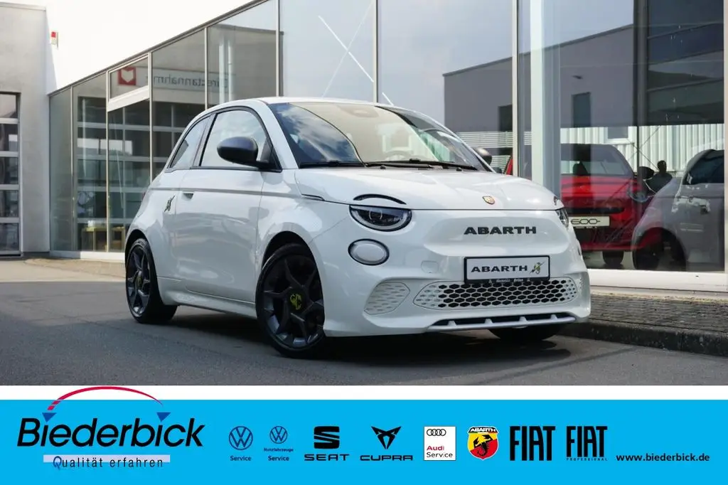 Photo 1 : Abarth 500 2024 Non renseigné