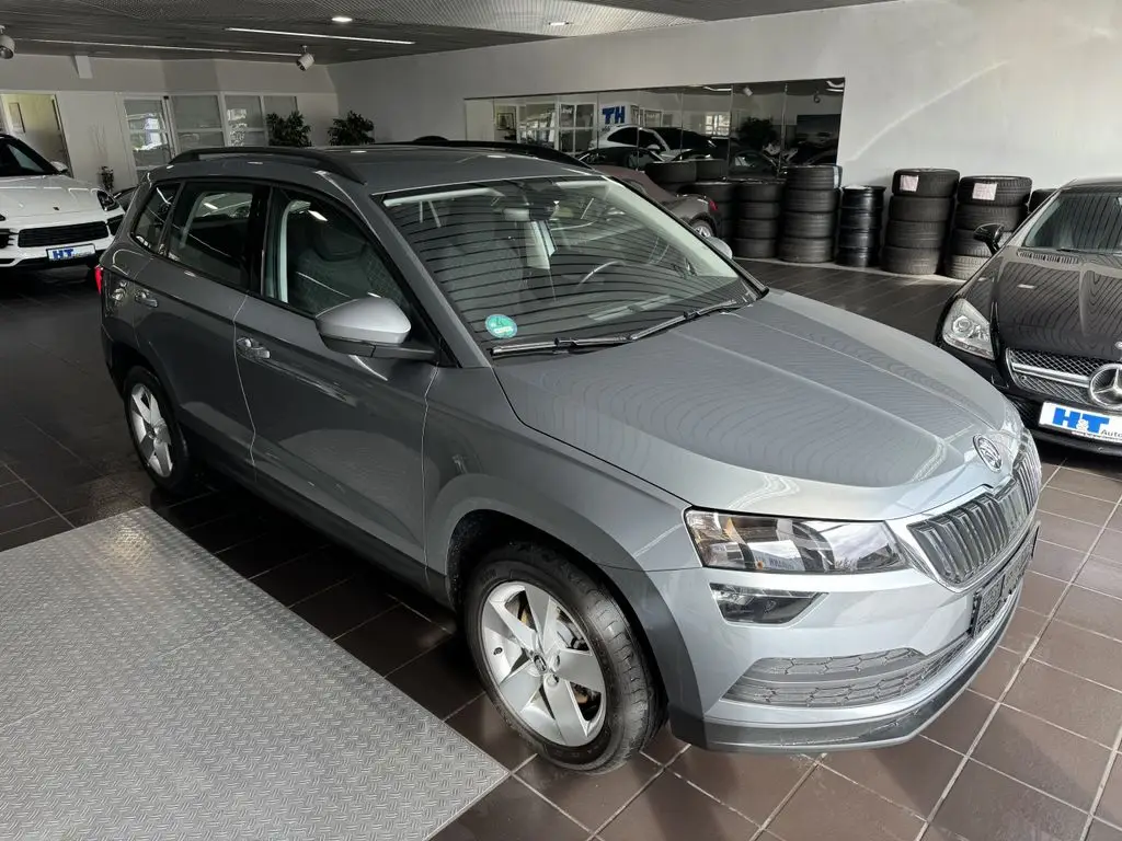 Photo 1 : Skoda Karoq 2018 Petrol