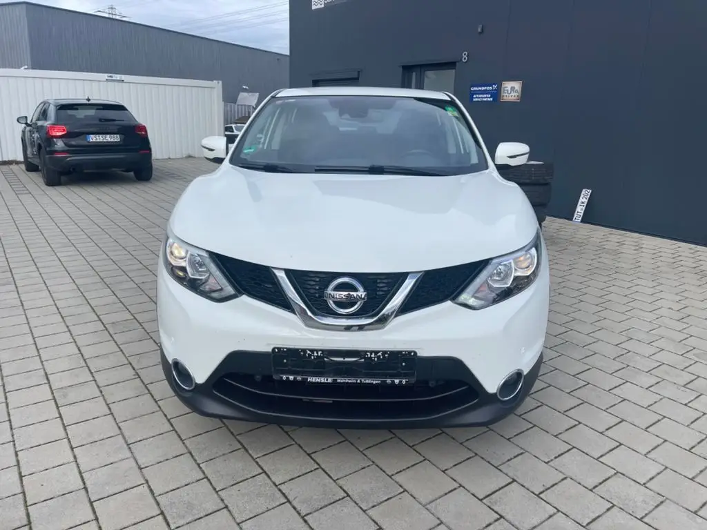 Photo 1 : Nissan Qashqai 2017 Petrol