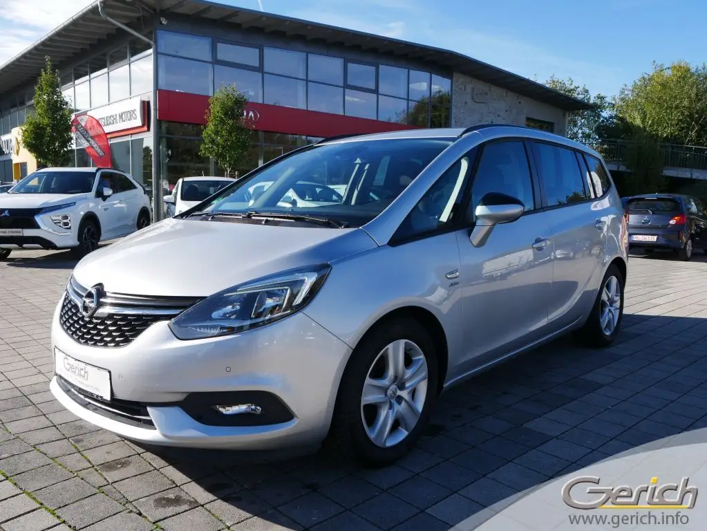 Photo 1 : Opel Zafira 2017 Essence