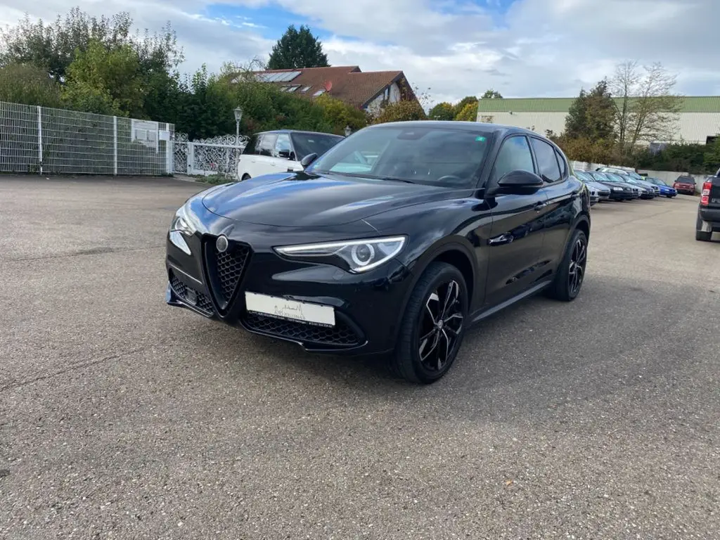 Photo 1 : Alfa Romeo Stelvio 2018 Petrol