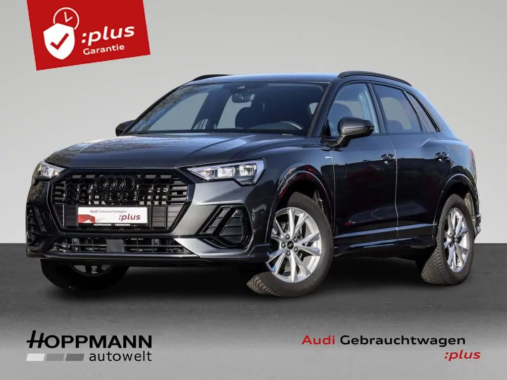 Photo 1 : Audi Q3 2023 Petrol