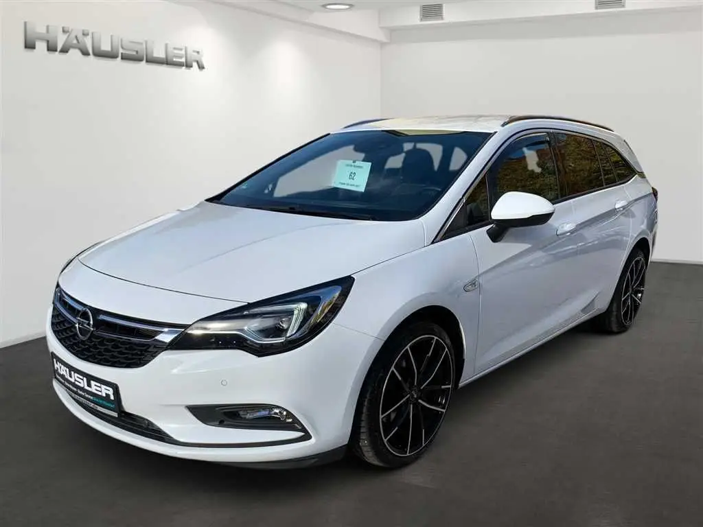 Photo 1 : Opel Astra 2017 Essence