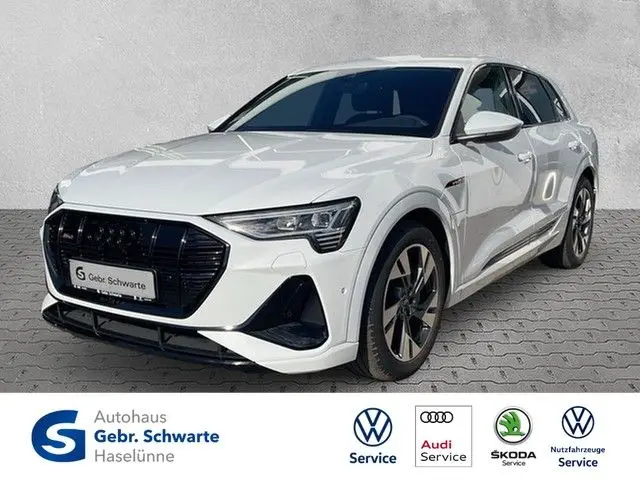 Photo 1 : Audi E-tron 2022 Non renseigné