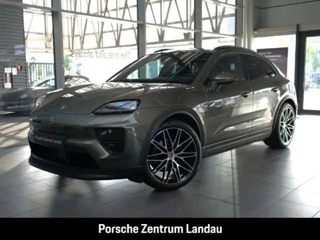 Photo 1 : Porsche Macan 2024 Non renseigné