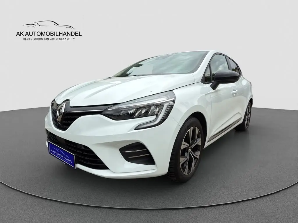 Photo 1 : Renault Clio 2023 Essence