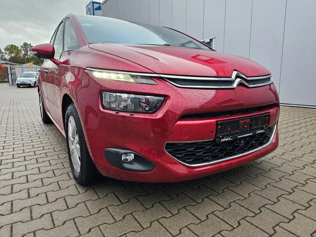 Photo 1 : Citroen C4 2015 Essence