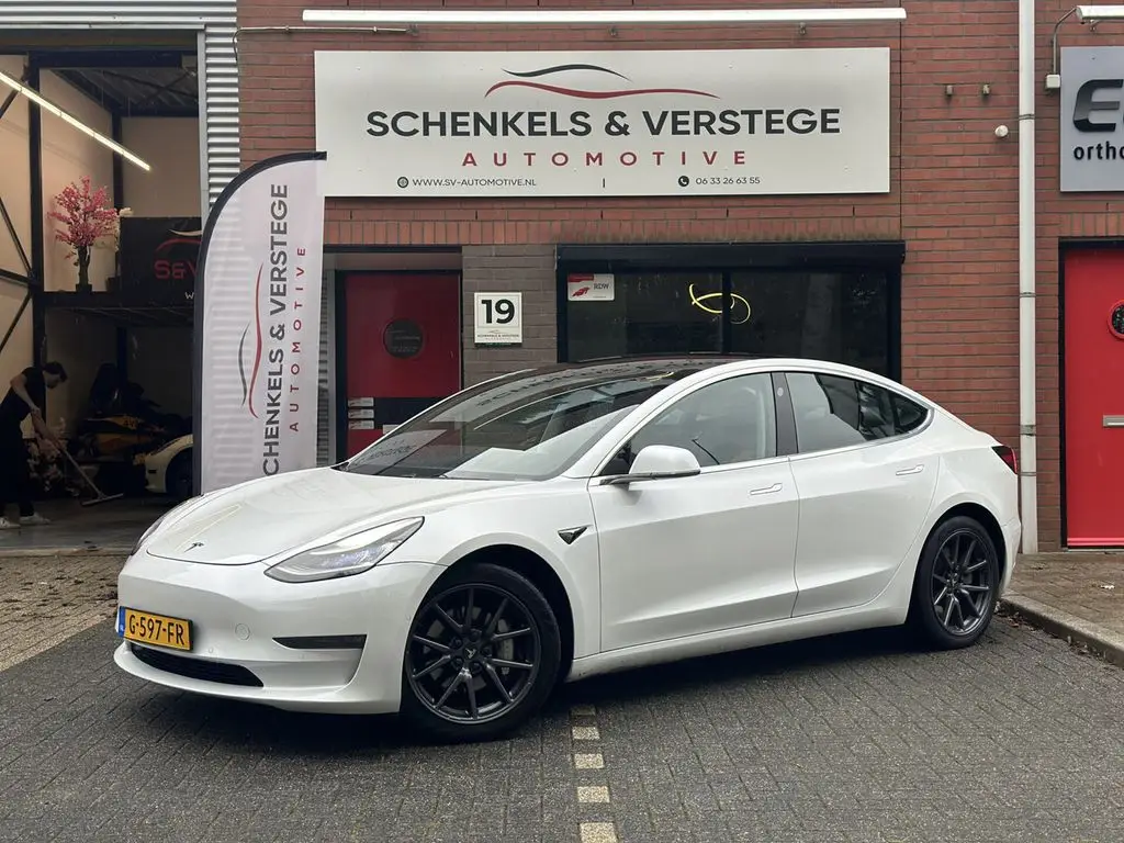 Photo 1 : Tesla Model 3 2019 Not specified