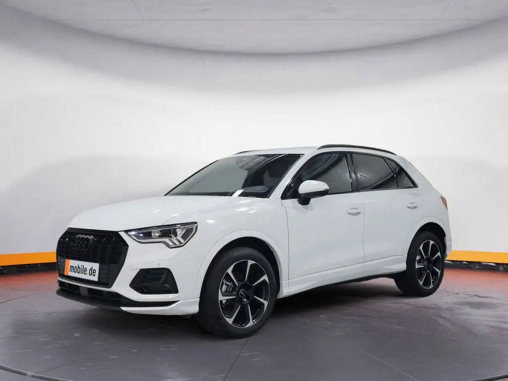 Photo 1 : Audi Q3 2024 Essence