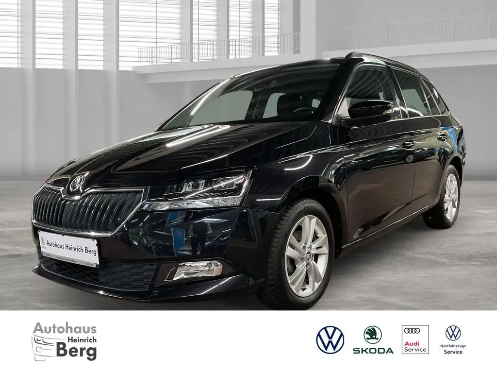 Photo 1 : Skoda Fabia 2022 Petrol