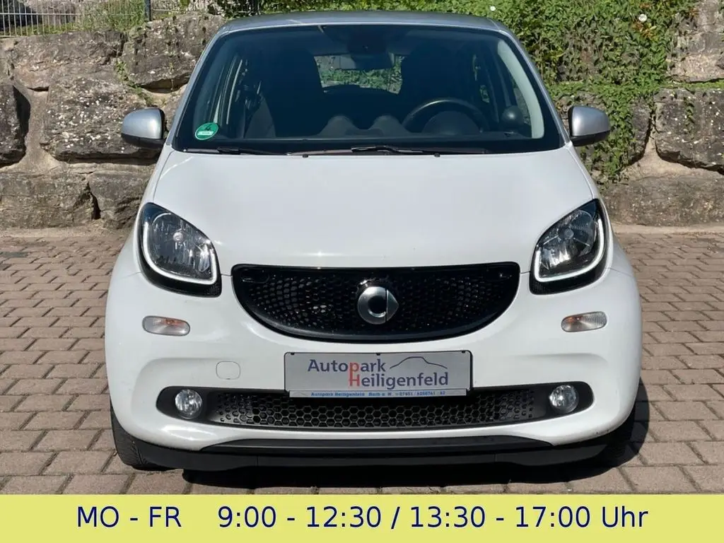 Photo 1 : Smart Forfour 2017 Essence