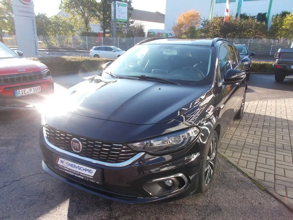 Photo 1 : Fiat Tipo 2019 Essence