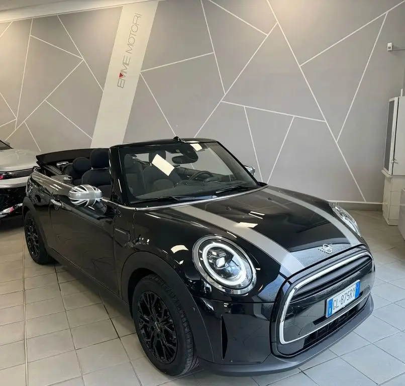 Photo 1 : Mini Cooper 2022 Essence