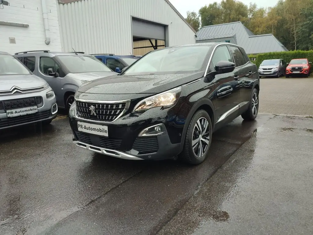 Photo 1 : Peugeot 3008 2018 Petrol