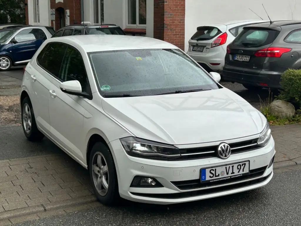 Photo 1 : Volkswagen Polo 2017 Petrol